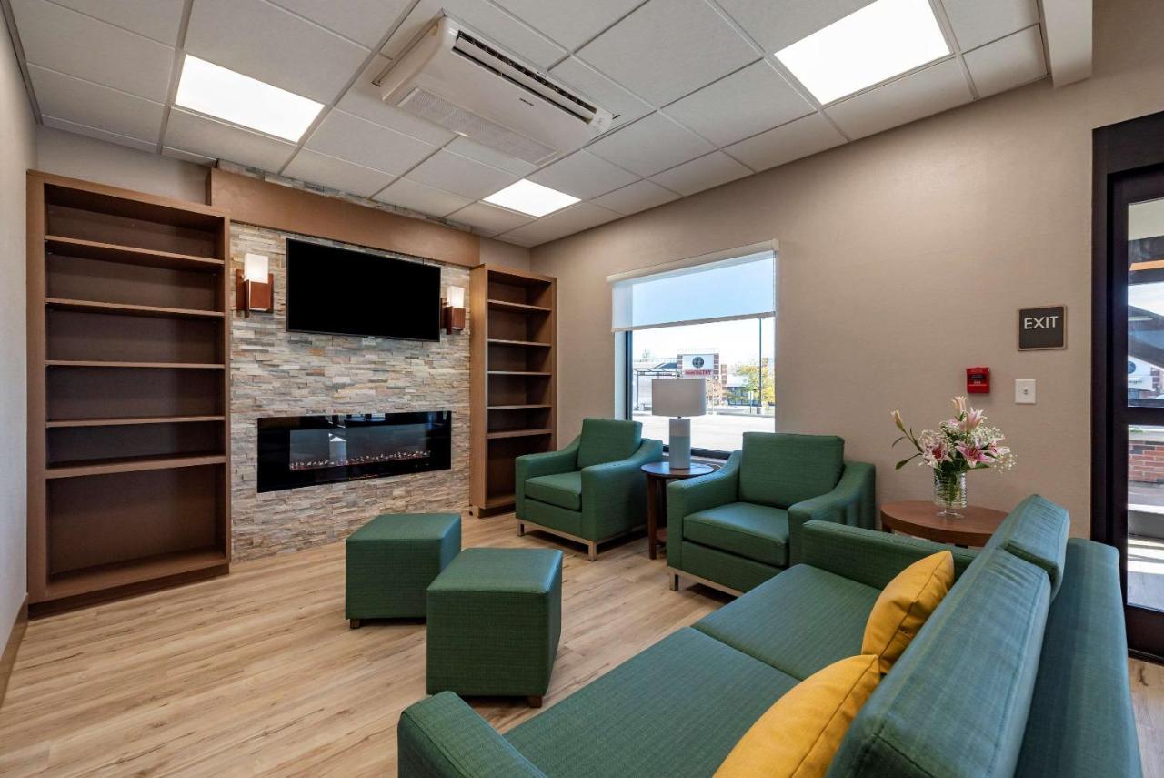 Comfort Suites Colorado Springs East - Medical Center Area Exteriér fotografie