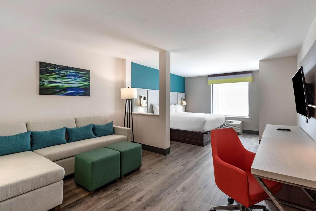 Comfort Suites Colorado Springs East - Medical Center Area Exteriér fotografie
