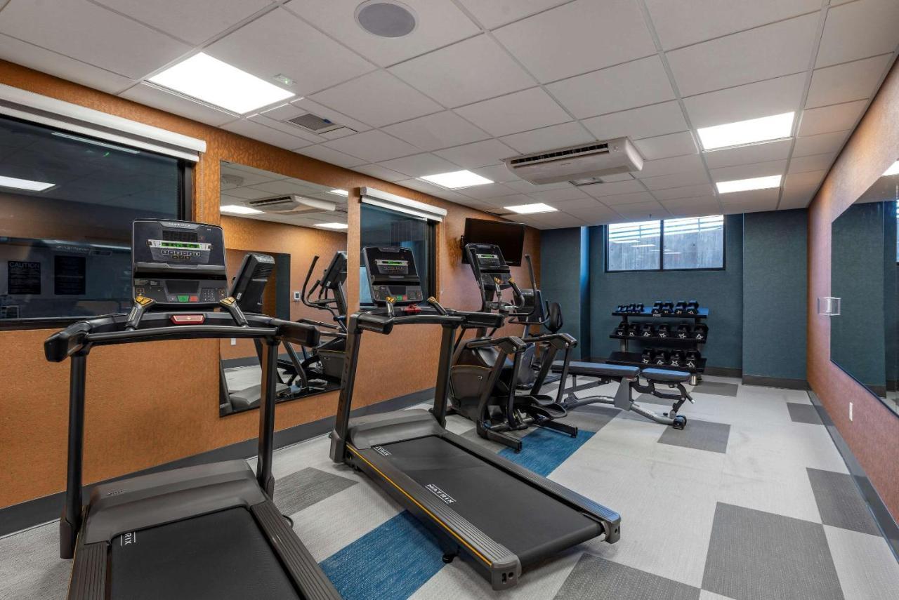 Comfort Suites Colorado Springs East - Medical Center Area Exteriér fotografie