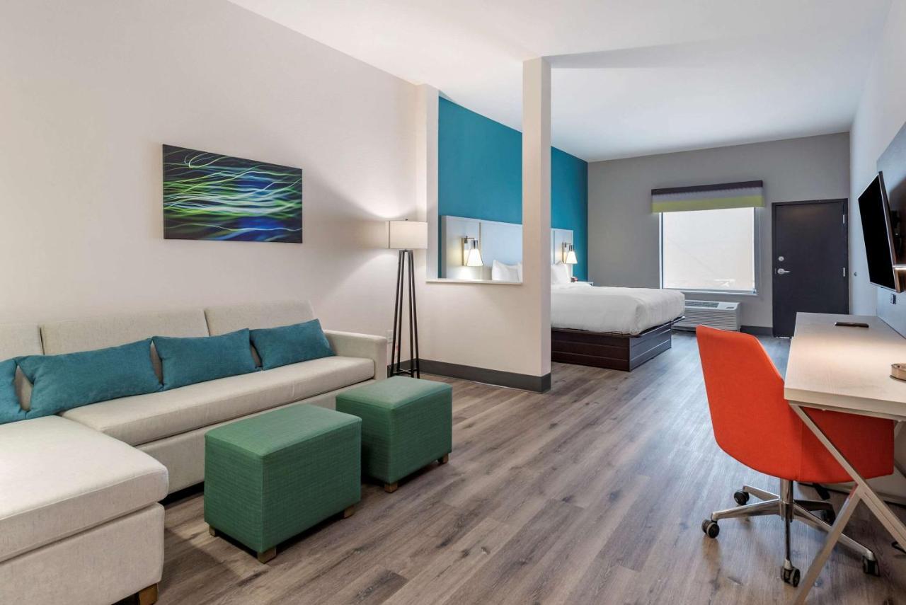 Comfort Suites Colorado Springs East - Medical Center Area Exteriér fotografie