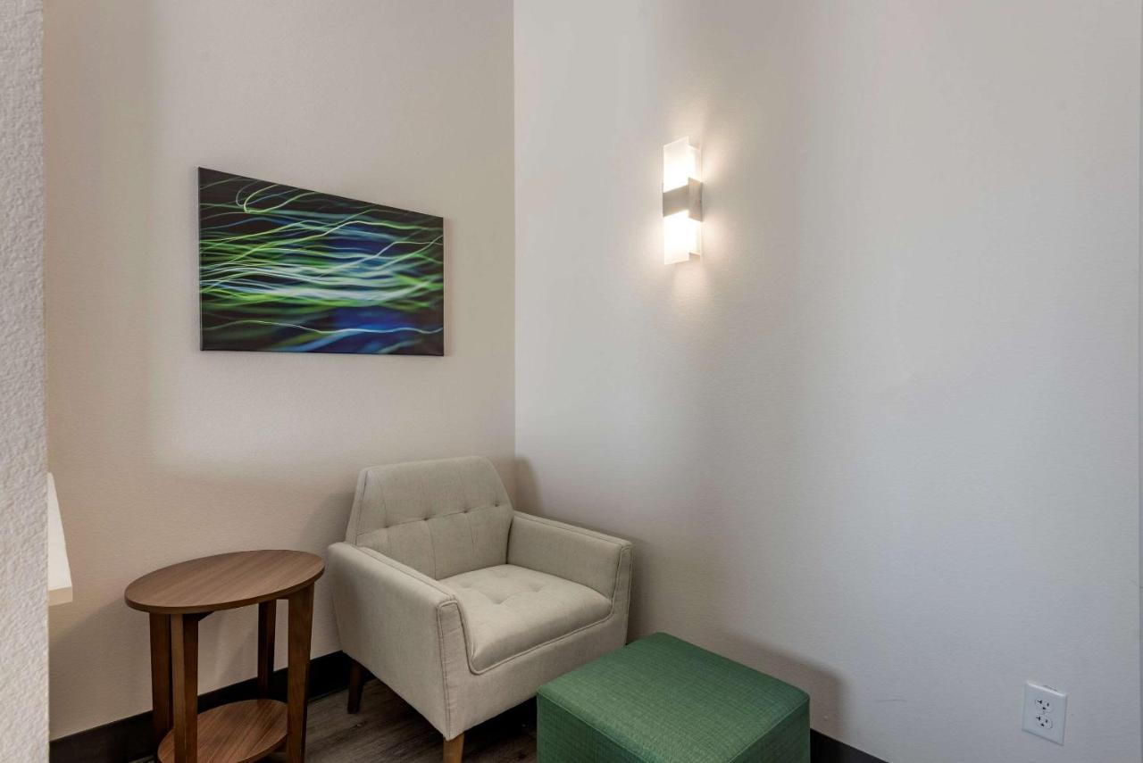 Comfort Suites Colorado Springs East - Medical Center Area Exteriér fotografie