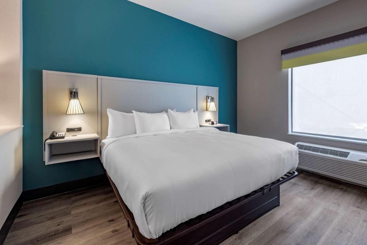 Comfort Suites Colorado Springs East - Medical Center Area Exteriér fotografie