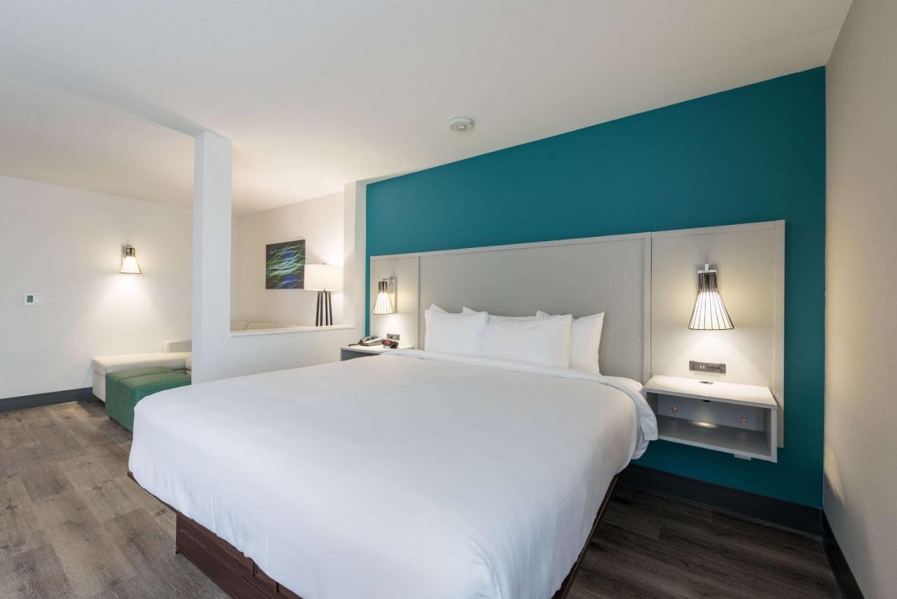 Comfort Suites Colorado Springs East - Medical Center Area Exteriér fotografie