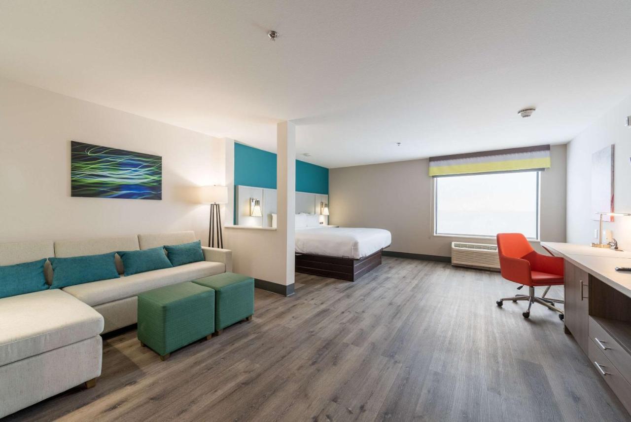 Comfort Suites Colorado Springs East - Medical Center Area Exteriér fotografie
